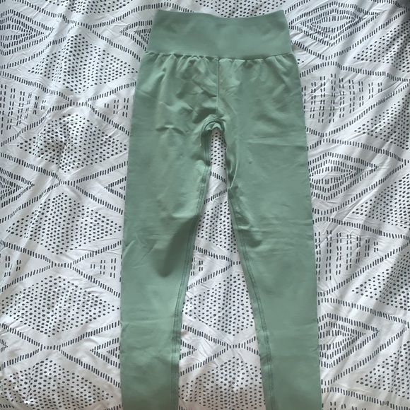 -XS green Gymshark leggings - Picture 3 of 5